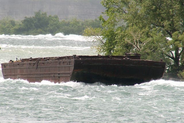 The Niagara Scow had been rusting in the same spot since an accident in 1918 sent it drifting towards Niagara Falls