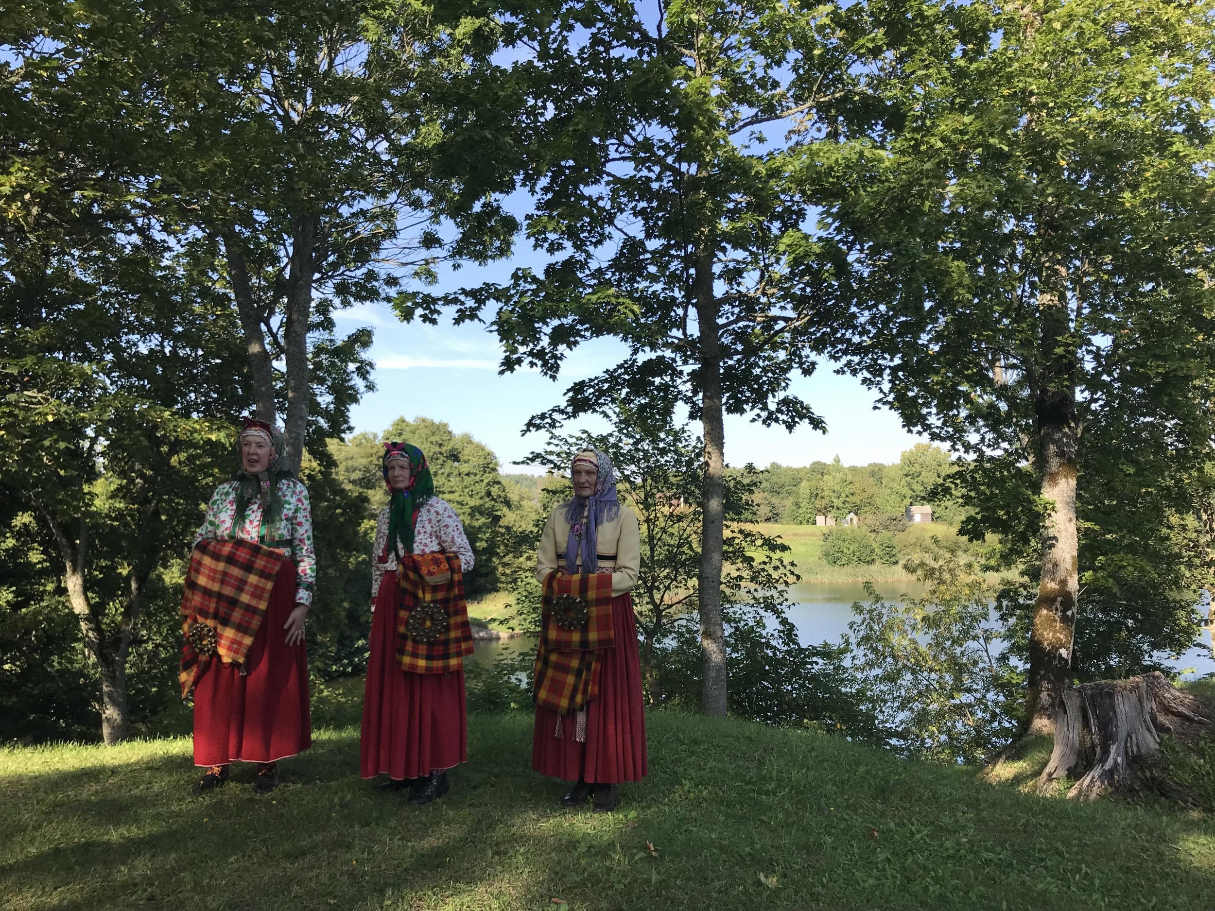 Serenaded by Suiti women