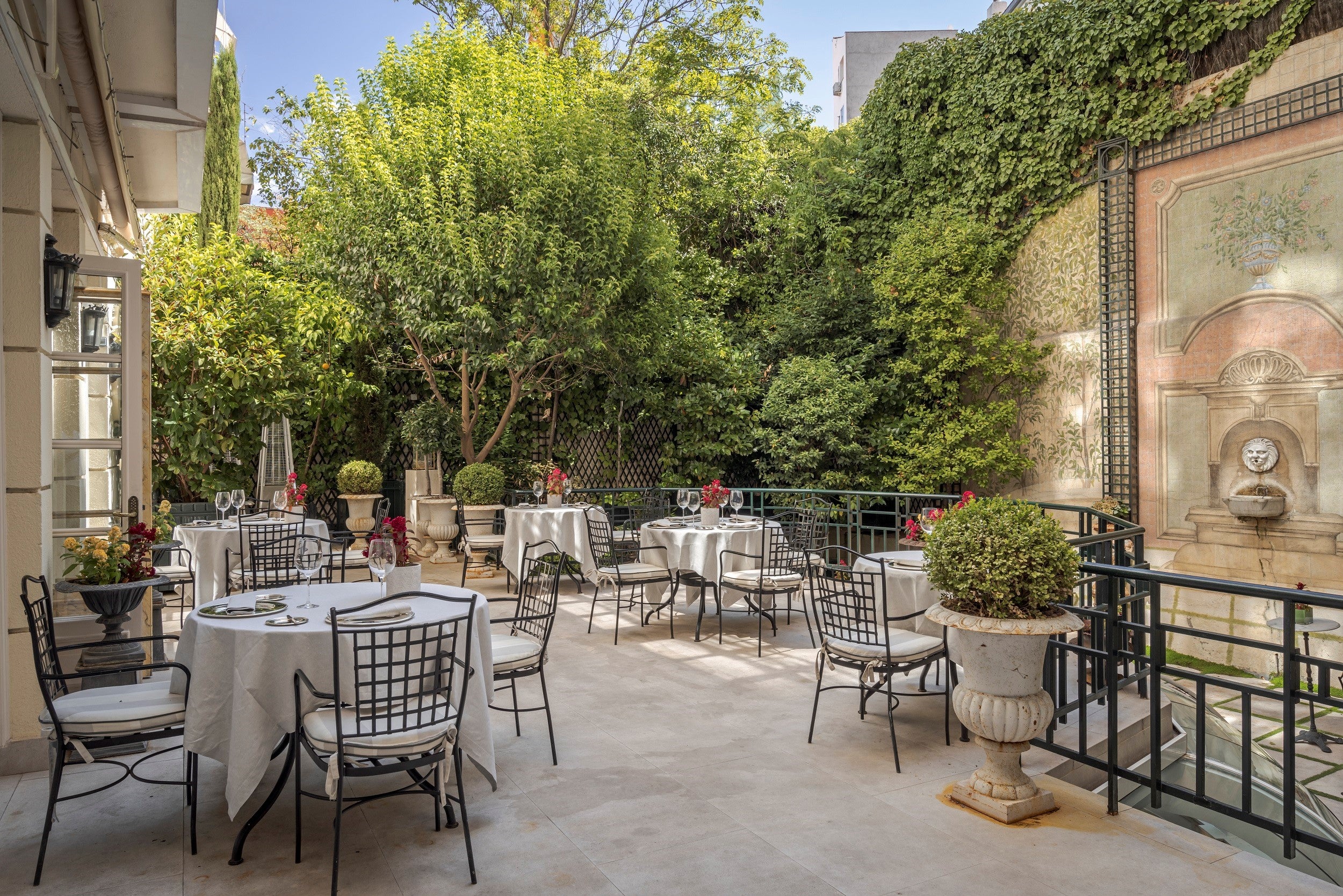 Relax in the refined Italianate terrace