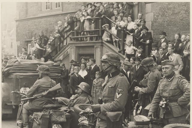 German troops at the Grote Markt (central market square) in Haarlem in May 1940