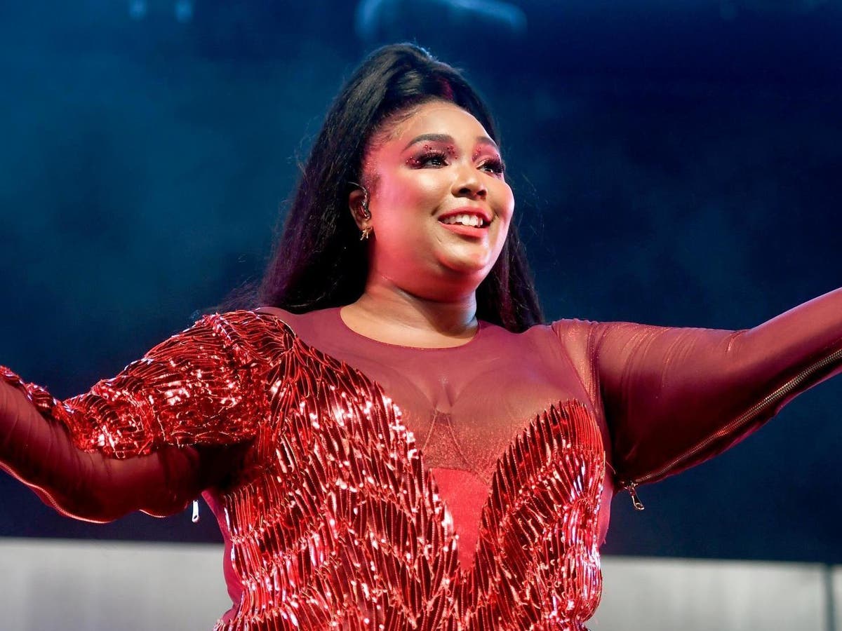 Lizzo says lack of diversity in magazines took a 'greater toll' on her  mental health than bullies, The Independent