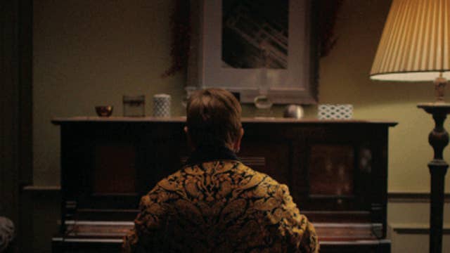 Can T Fight This Feeling Who Sings The John Lewis Advert Song This Year The Independent The Independent