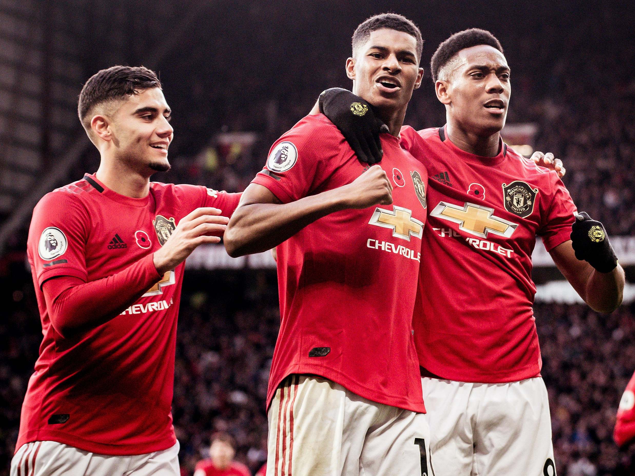 Marcus Rashford celebrates scoring