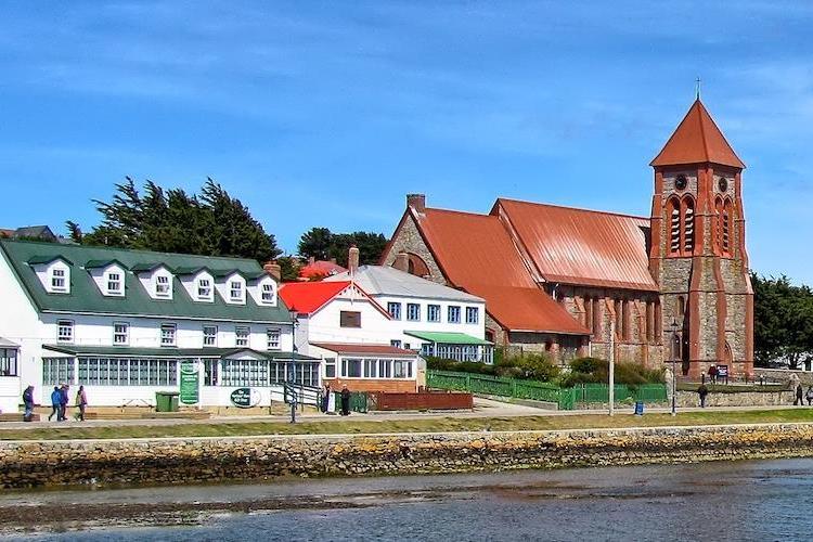 New Falklands link will halve the price of travel to the islands