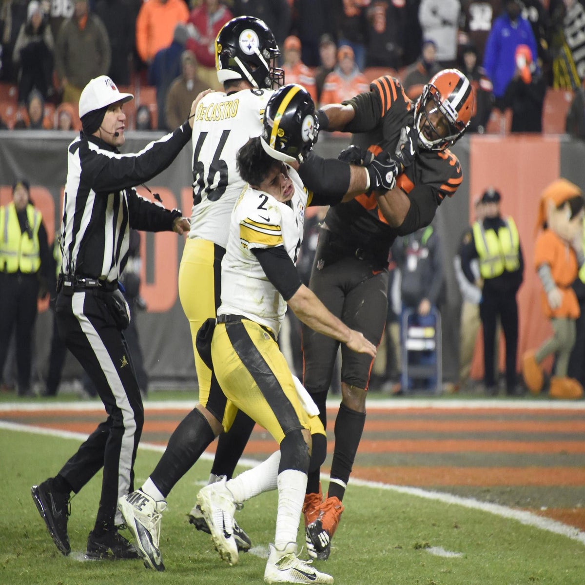 Three ejected after nasty brawl tarnishes end of Steelers-Browns