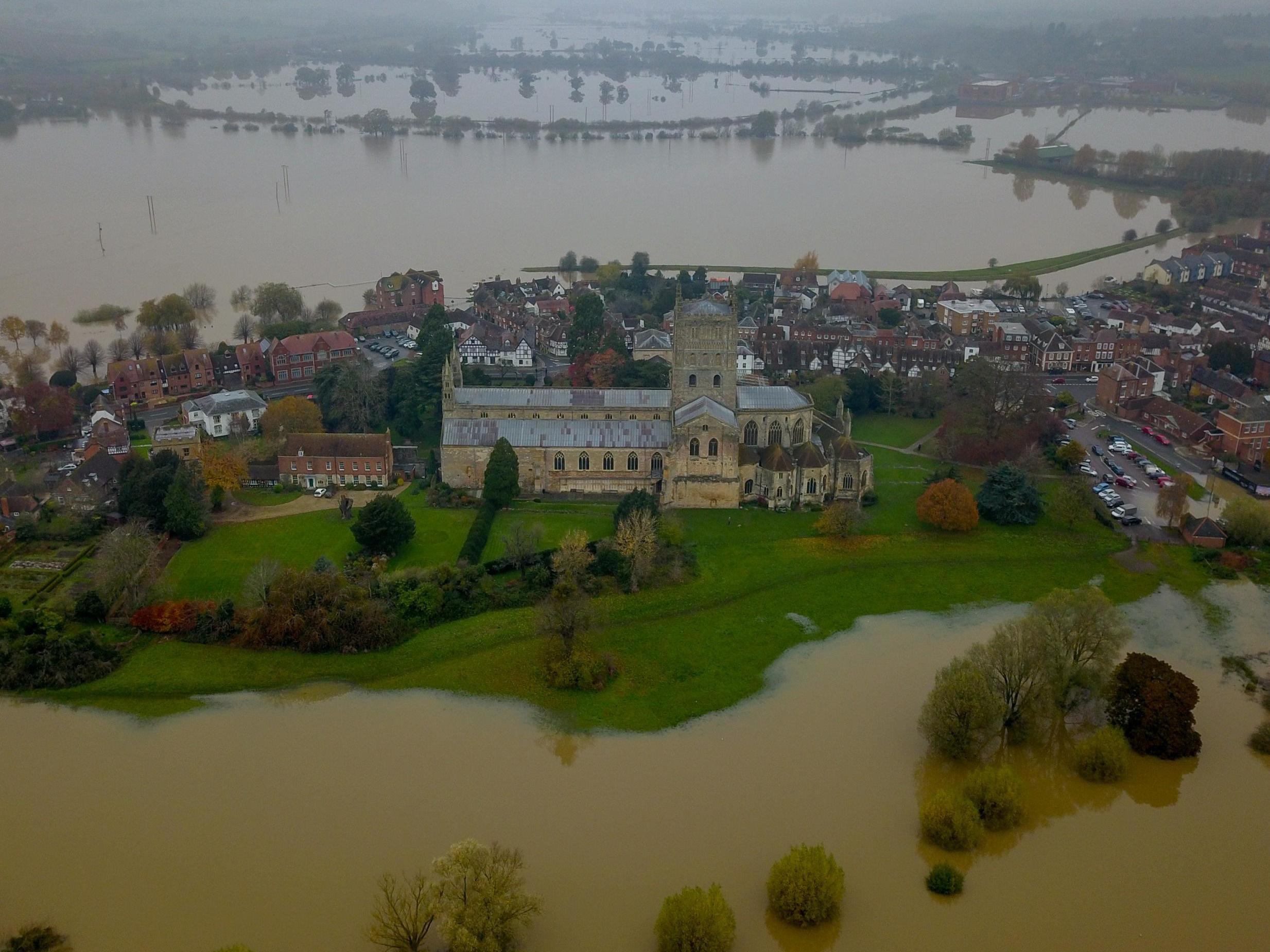 UK weather: Flooding chaos as northern England warned of further misery