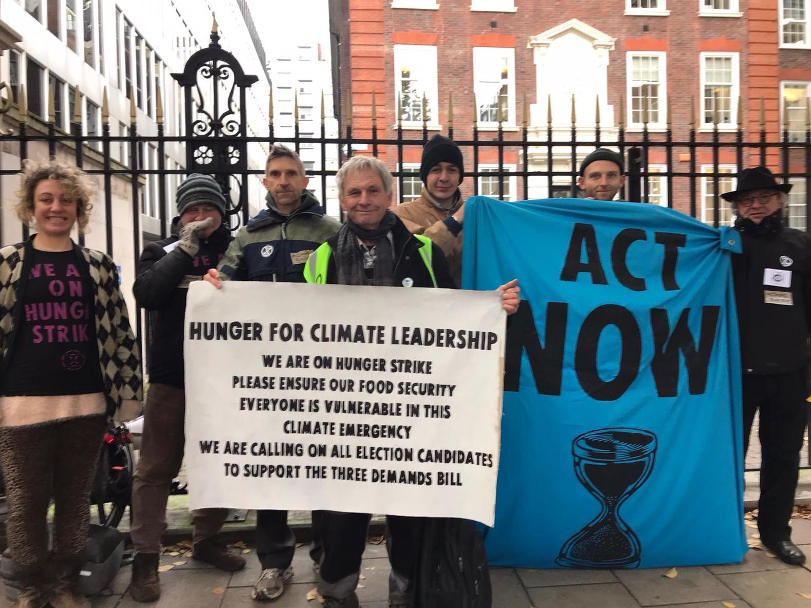 Extinction Rebellion says over 200 protesters have signed up to join the hunger strike