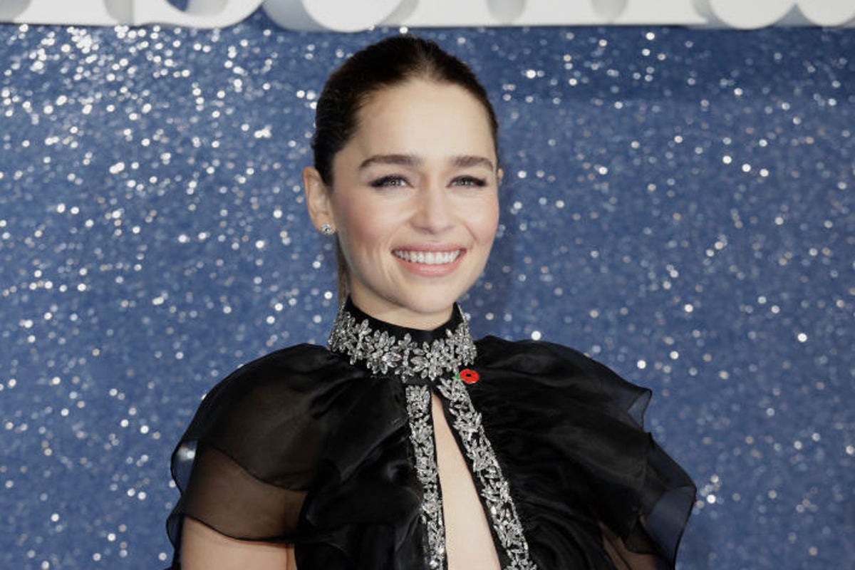 game-of-thrones-star-emilia-clarke-says-she-was-pressured-to-perform