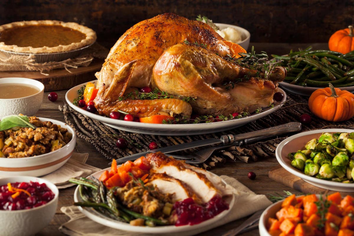 TSA shares tips for transporting Thanksgiving food – including the cranberry sauce