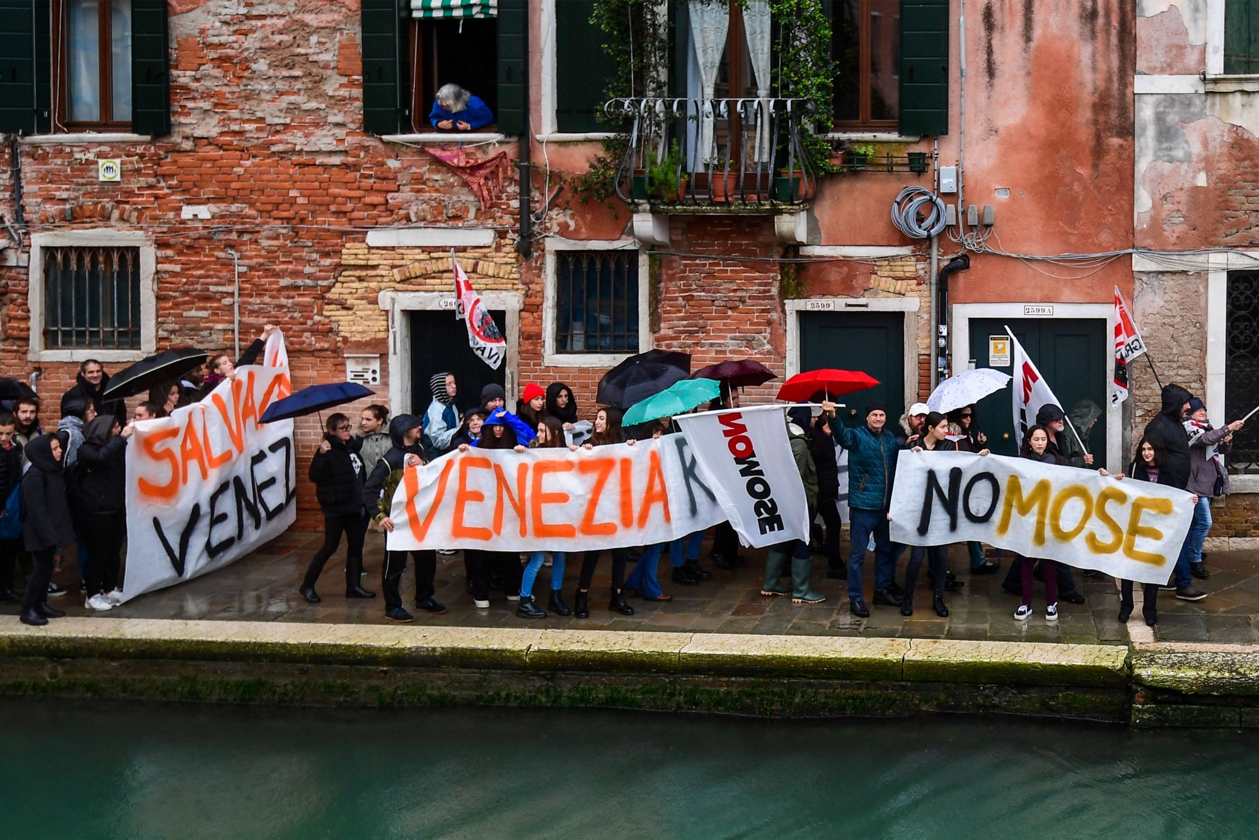 Venice residents protest after severe floods (AFP/Getty)