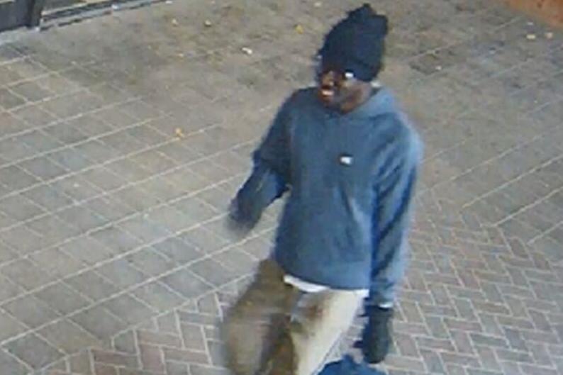 Police release photo of suspect (Toronto Police)