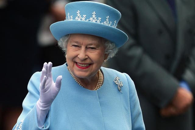 Why the Queen prefers round ice cubes (Getty)
