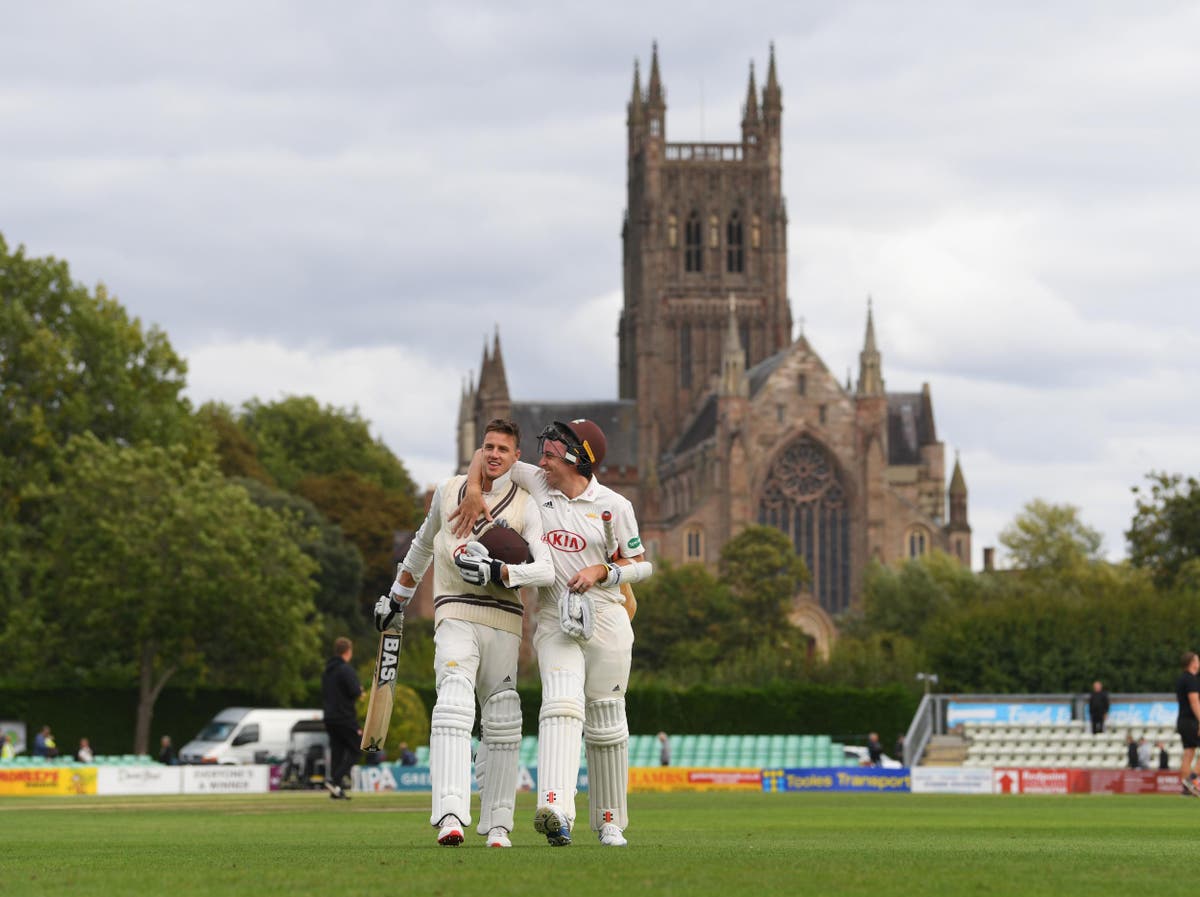 County Championship Derbyshires Fight Back Or Leicestershires Victory Celebration - xmn0l8n