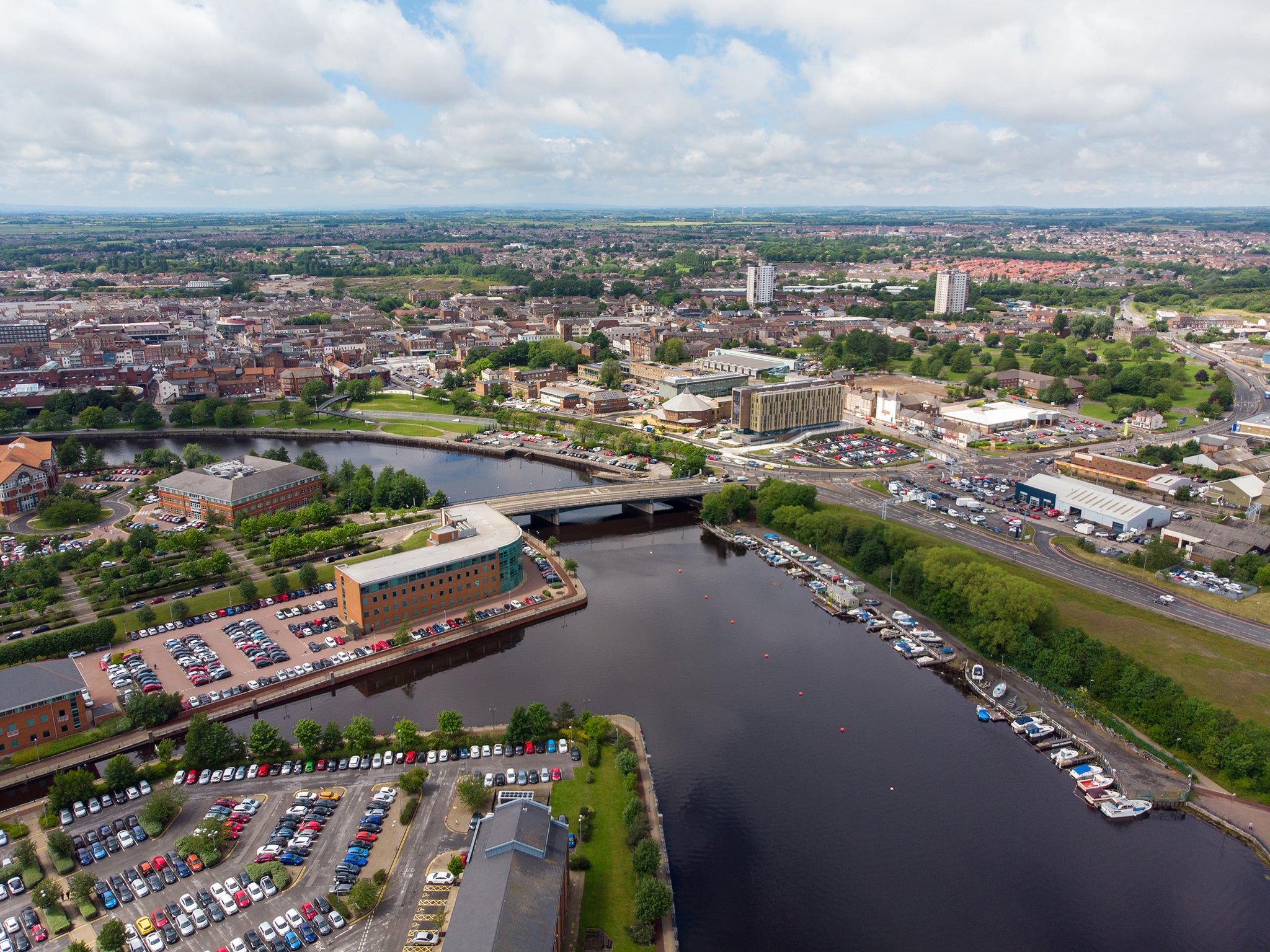 Brexit-torn Hartlepool ready to howl with monkey rage on election day