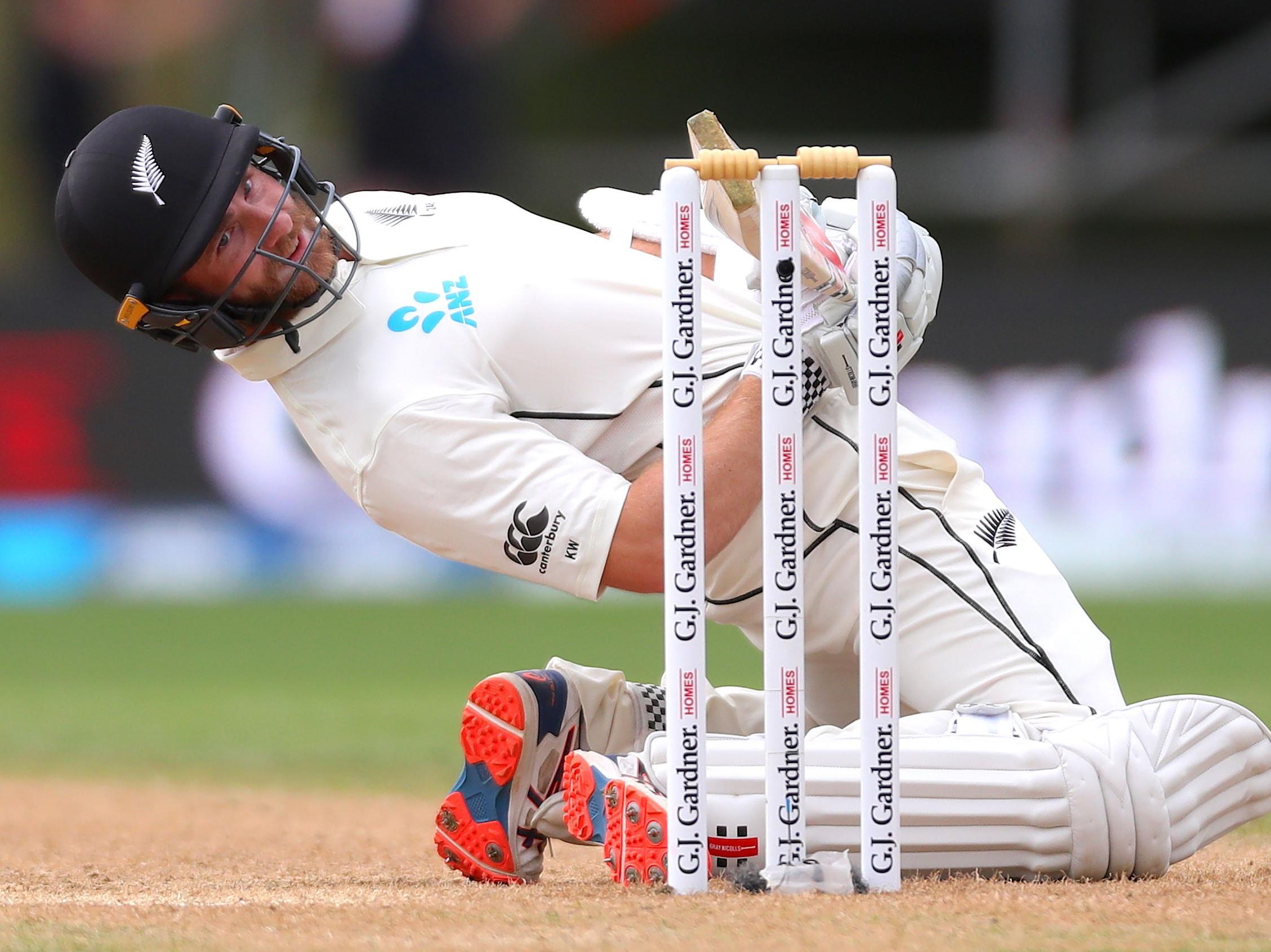 Kane Williamson dodges a short ball from Jofra Archer