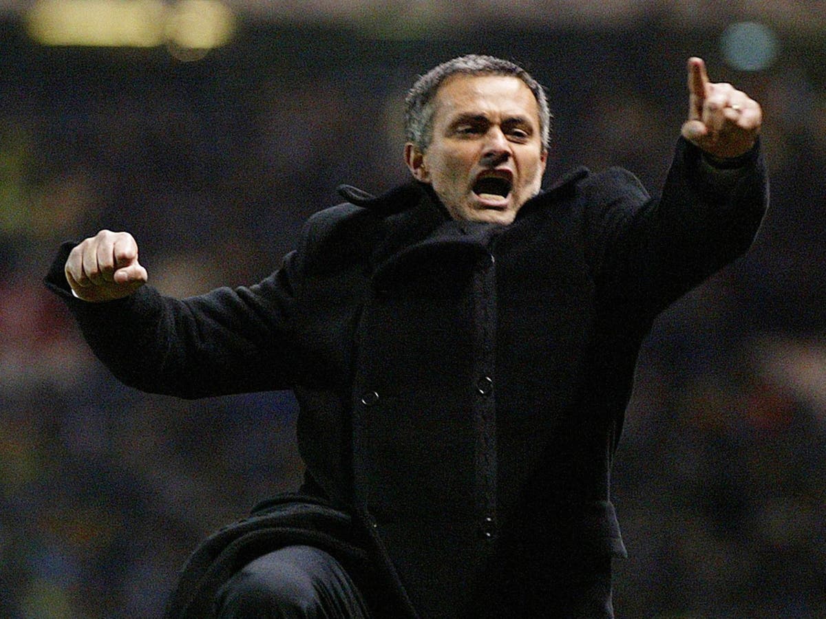 Tottenham vs Manchester United: Remembering when Mourinho ran down Old Trafford touchline