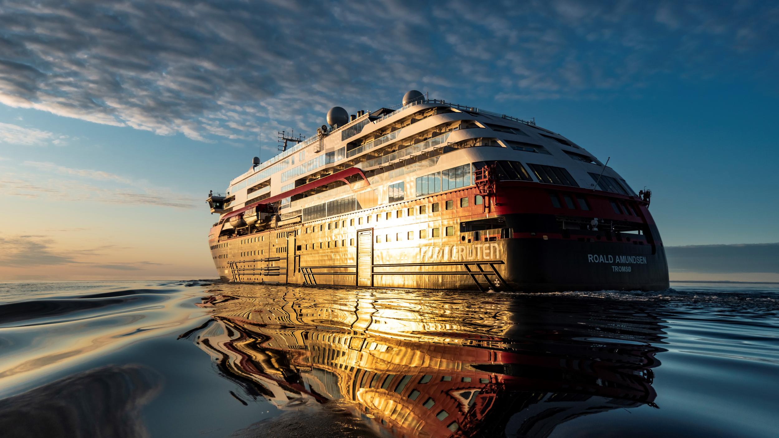 The MS Roald Amundsen