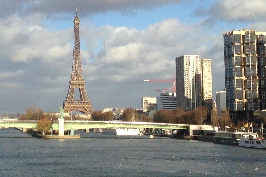 Close call: the Eiffel Tower did not open on Thursday