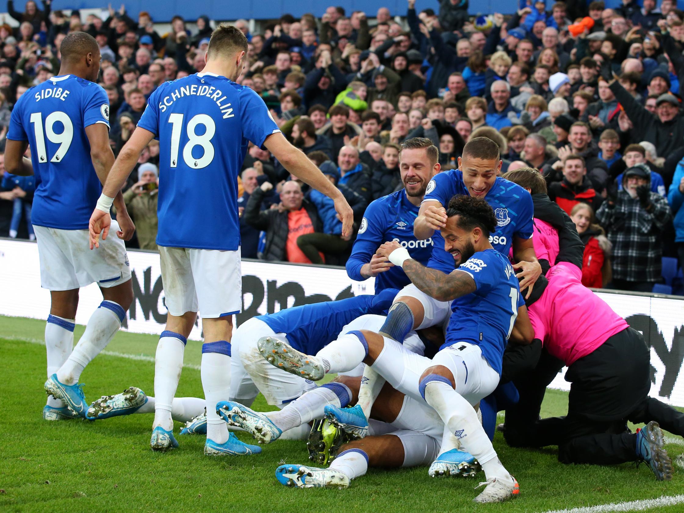 Everton celebrate Dominic Calvert-Lewin’s first goal against Chelsea