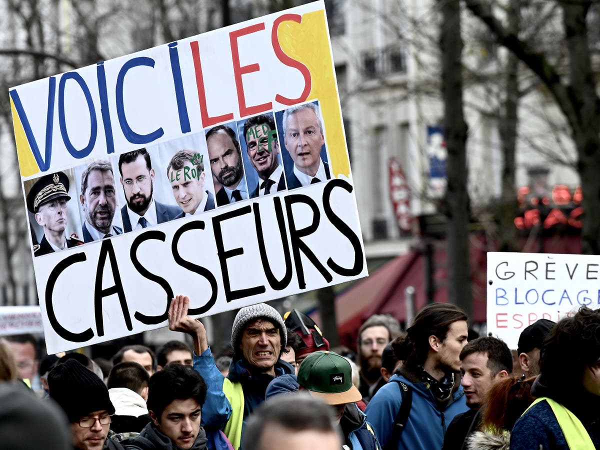 Paris protests: Tensions rise as yellow vests join wave of demonstrations against retirement reforms