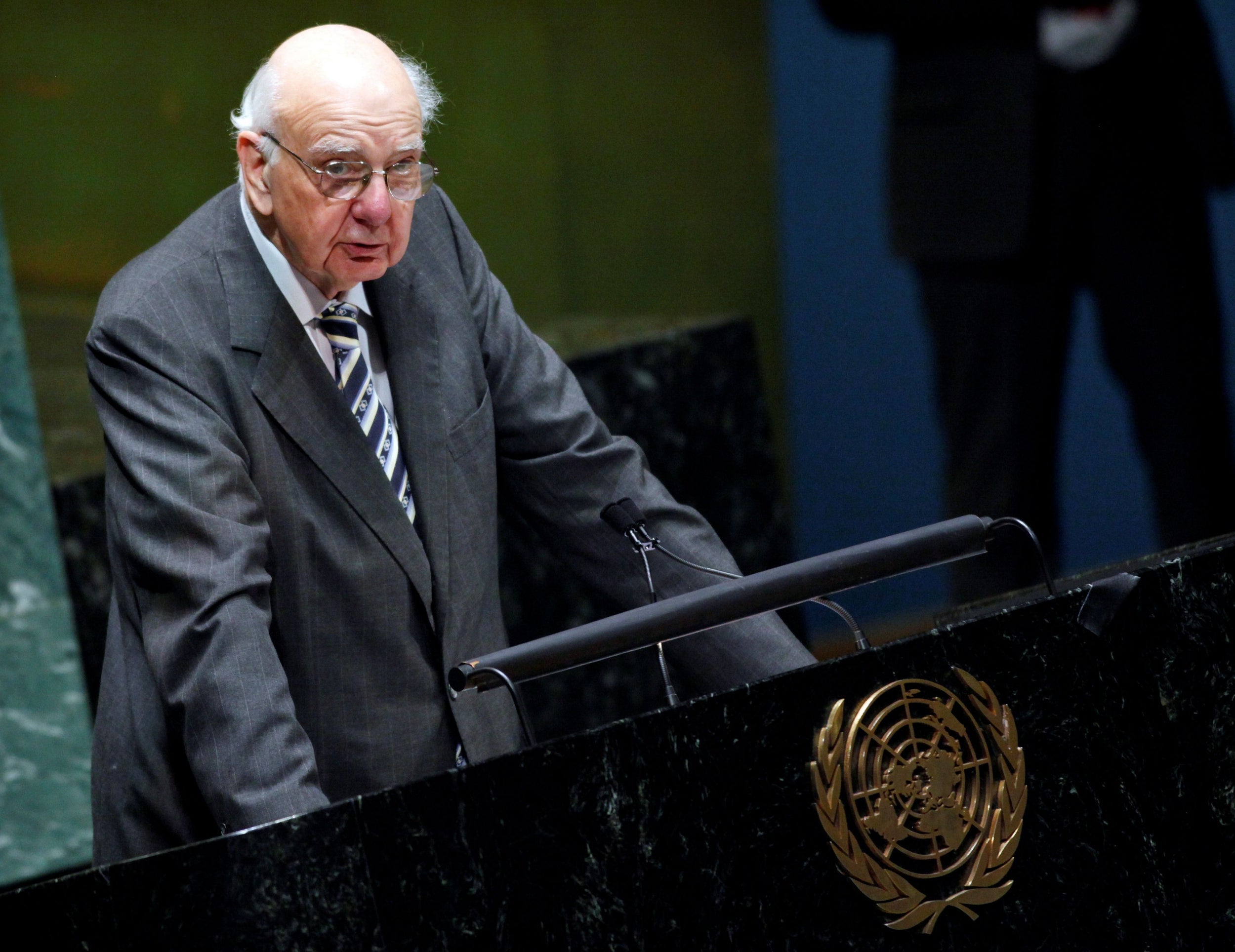 Volcker addresses the UN General Assembly in New York, 2012