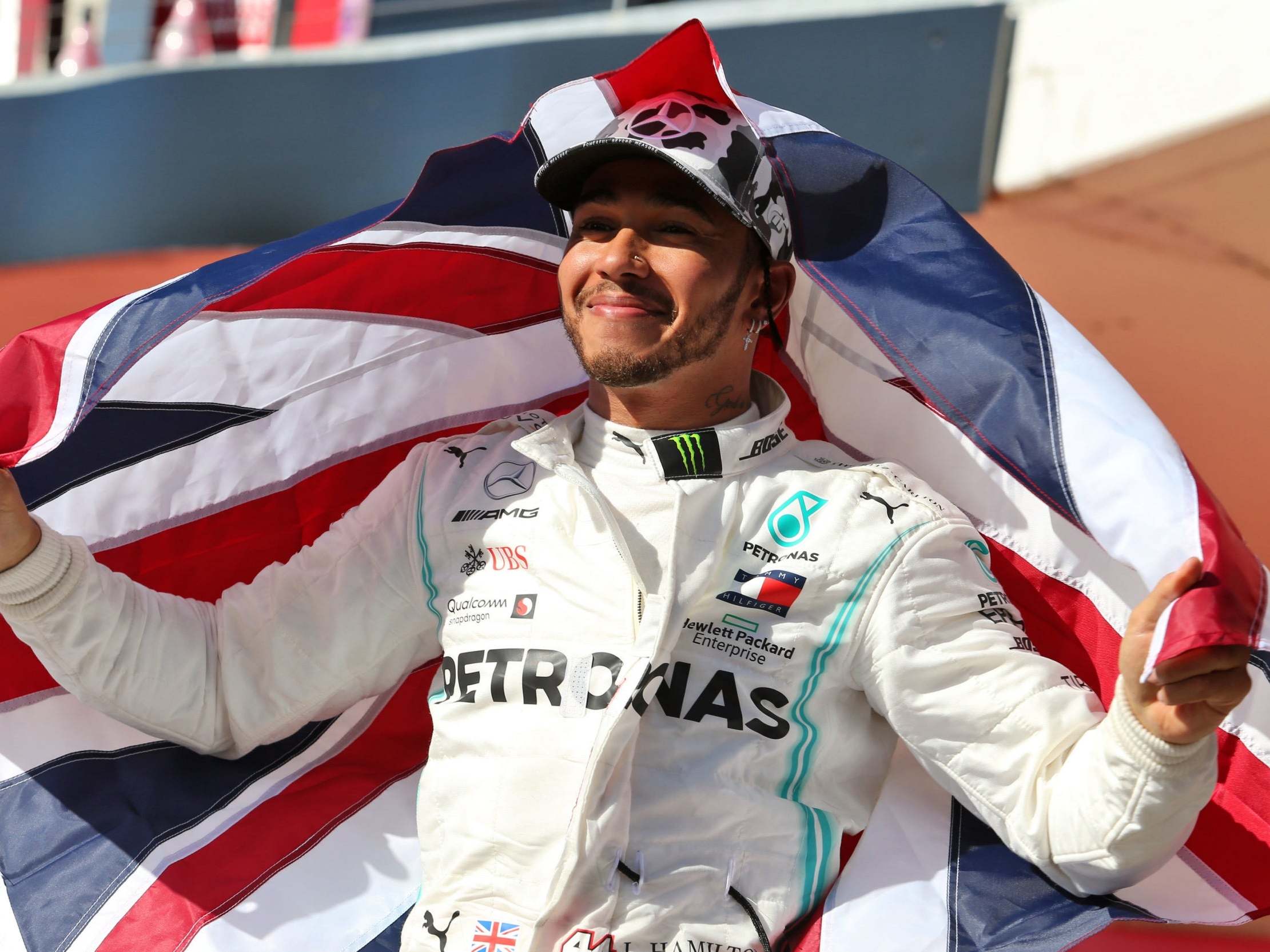 Lewis Hamilton: Ferrari reveal &apos;social&apos; discussions have taken place with Mercedes driver