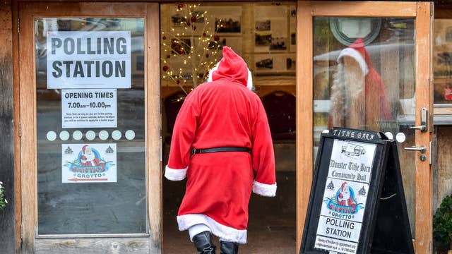 Dominic Cummings Calls For Weirdos And Misfits To Apply For Downing Street Jobs The Independent The Independent