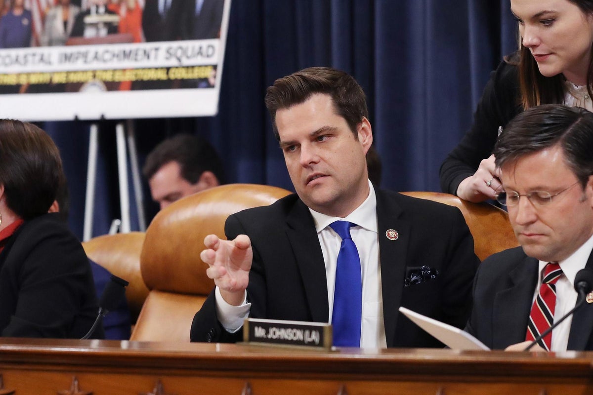 Trump-allied Republican congressman wears gas mask for coronavirus vote ...