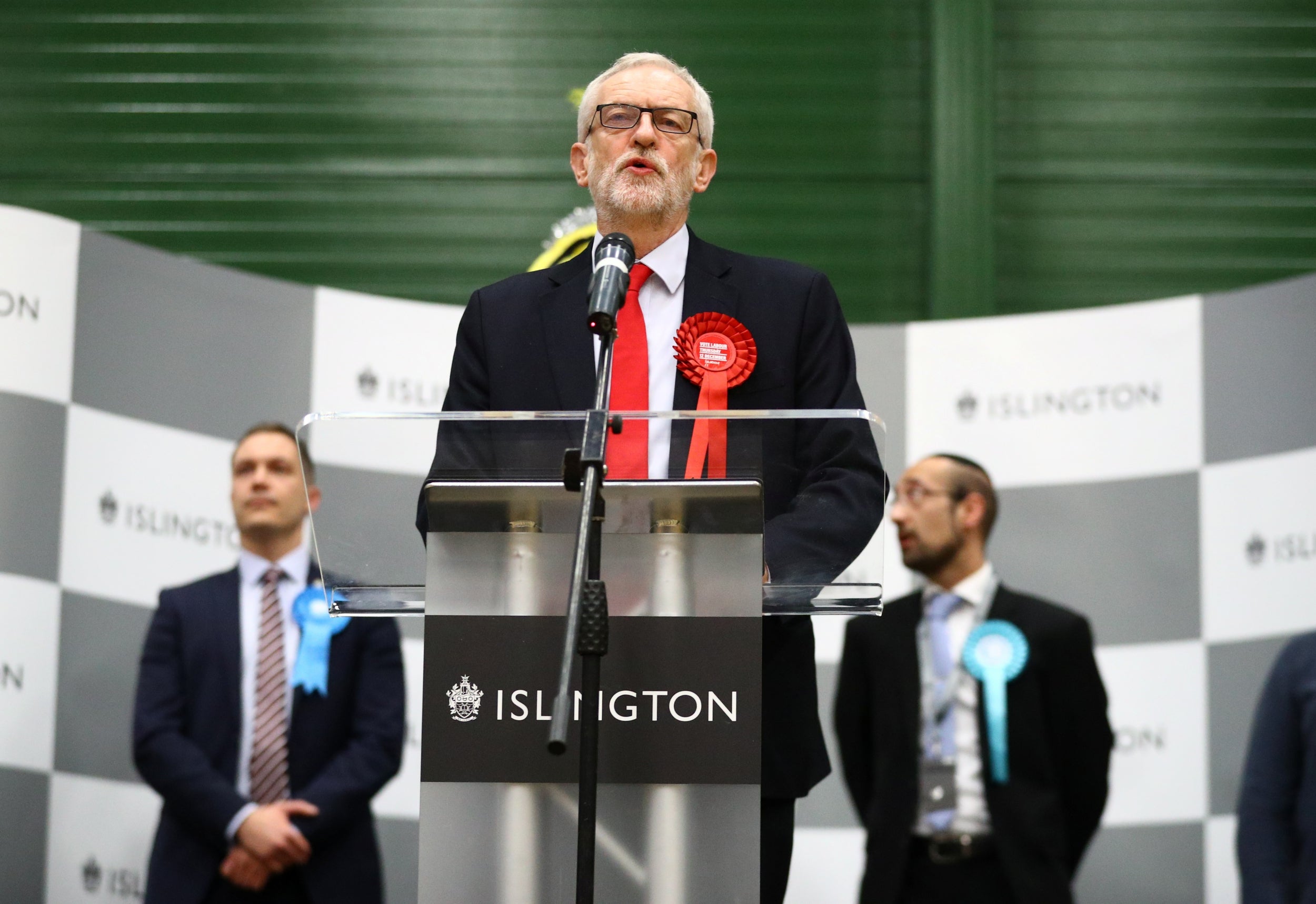 3.24am - Jeremy Corbyn announces he will not lead party in future elections