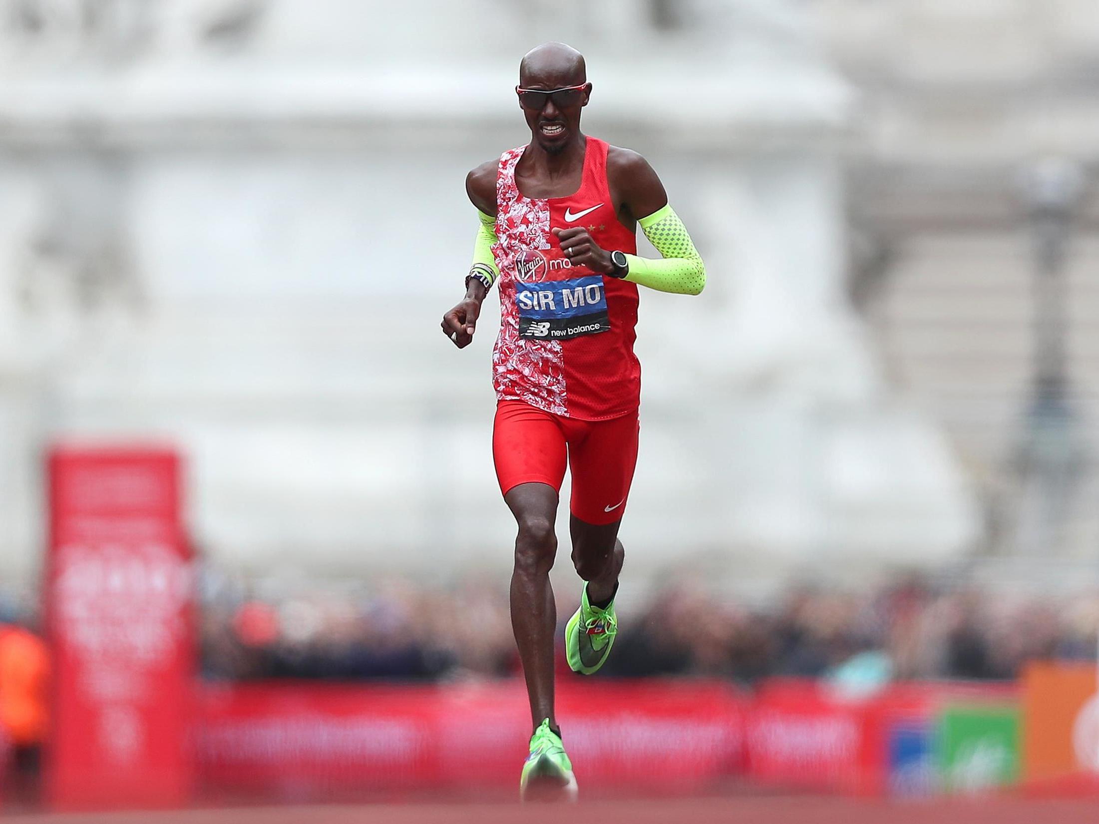 Mo Farah approaches the finish line during the 2019 London Marathon