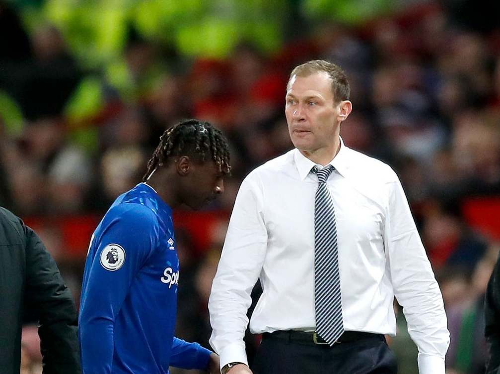 Moise Kean substitution: Duncan Ferguson treads fine line between strong management and unnecessary gamble