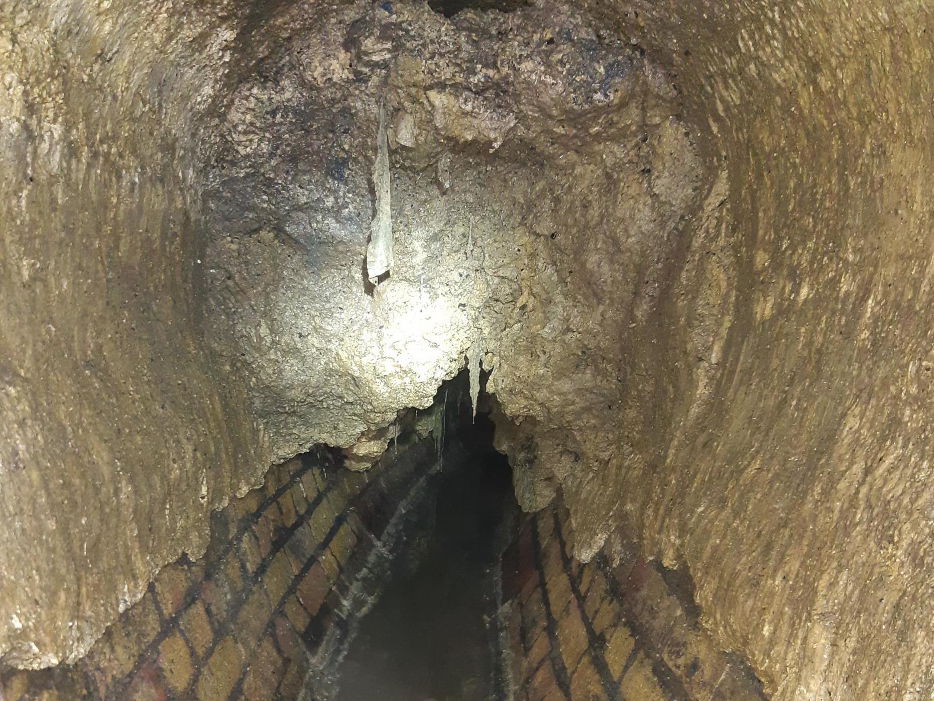 A 30-tonne fatberg was removed from sewers beneath Cathedral Street in London Bridgee