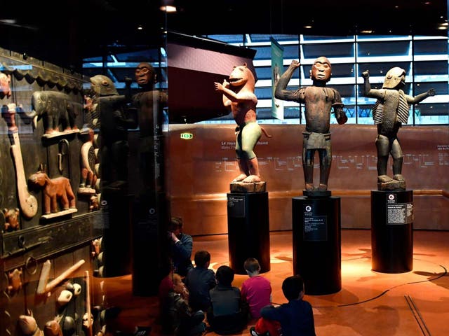 Royal statues of the Kingdom of Dahomey (located within the area of present-day Benin) dating back to 1890-1892 are displayed at the Quai Branly Museum-Jacques Chirac in Paris