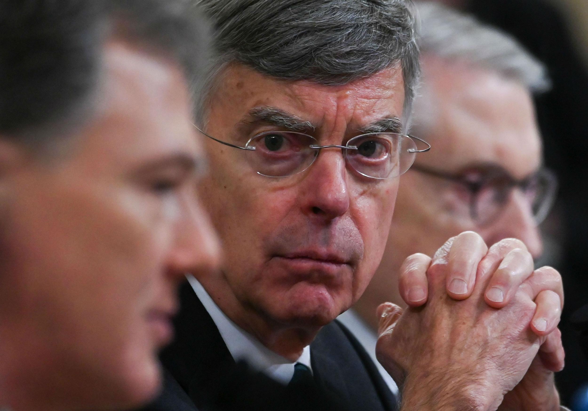 Trump impeachment: Administration &apos;unceremoniously&apos; recalls US diplomat who condemned decision to withhold military aid to Ukraine