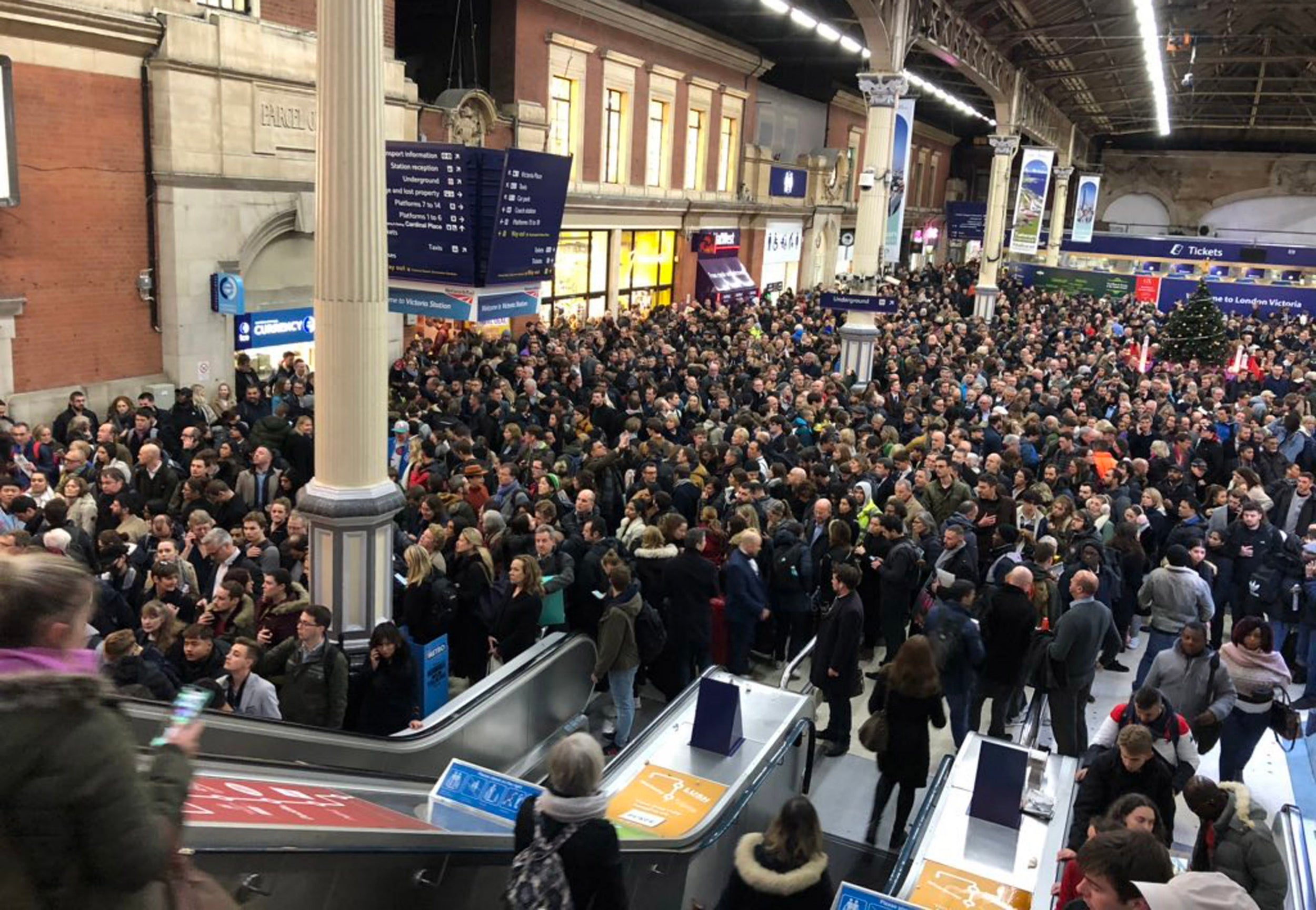 Victoria station was heavily disrupted due to a signal failure on Wednesday