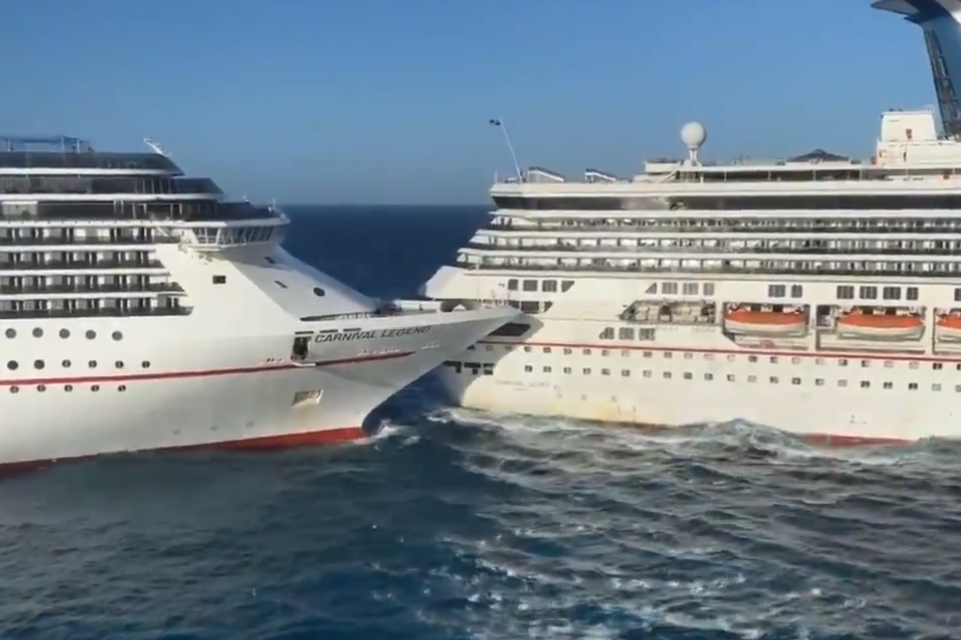 Two cruise ships collide in Mexico forcing passengers to evacuate