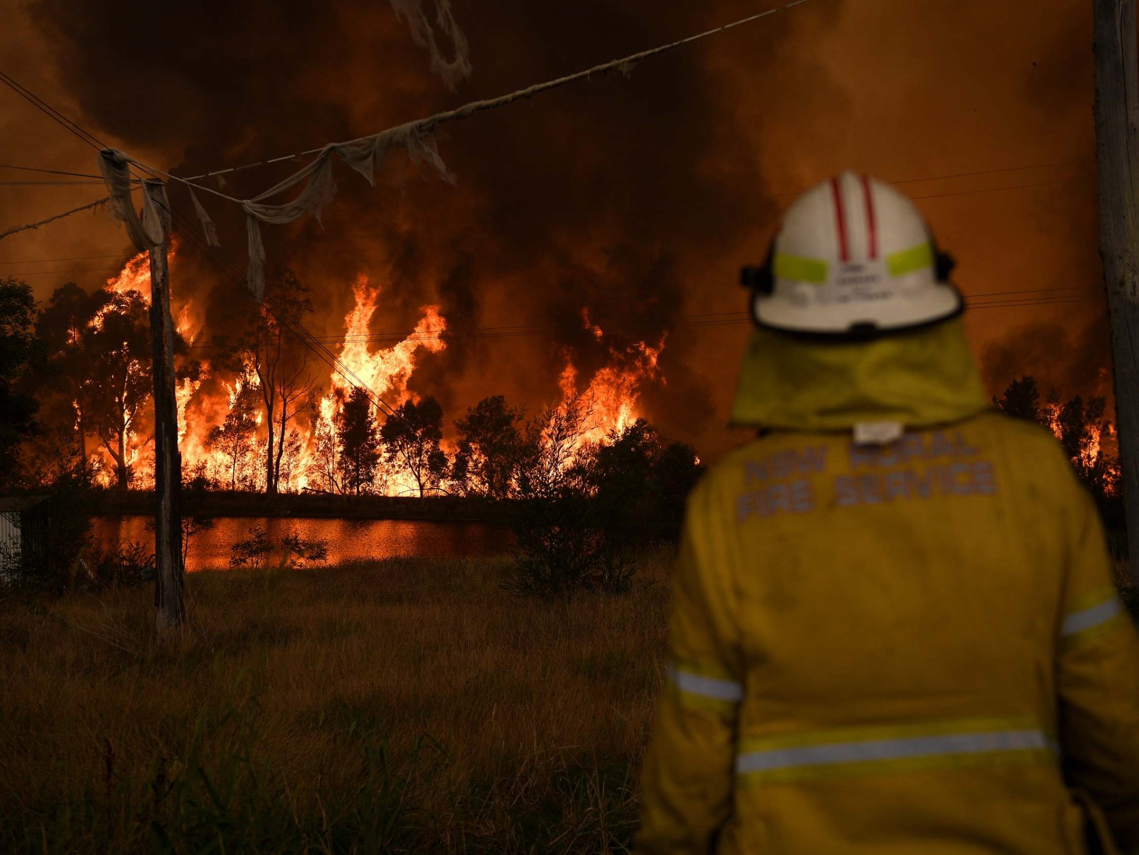 Australia wildfires: Cooler weather helps firefighters as PM returns home from holiday to crisis