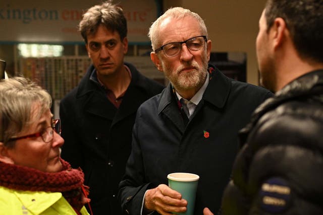 Ed Miliband joined Jeremy Corbyn to speak to Doncaster residents hit by recent flooding