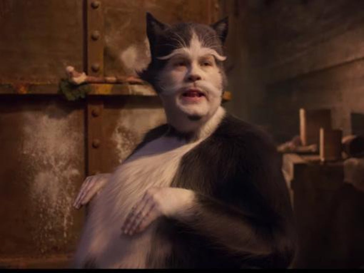 Review: 'Cats' Purrs Contentedly, Breathing New Life into Andrew Lloyd  Webber's Musical 