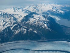 Trump reverses Obama policy for huge Alaska goldmine 