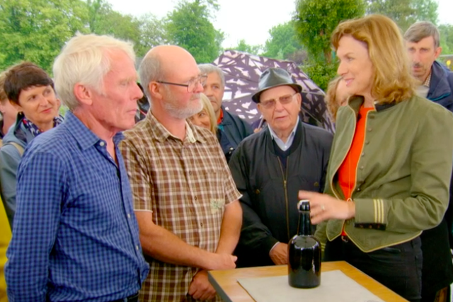 Fiona Bruce breaks the news to Andy McConnell on Antiques Roadshow