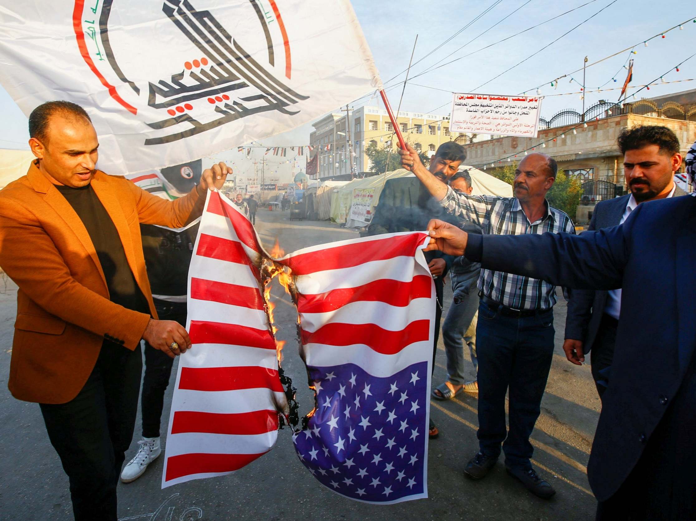 Нападение на америку. Посольство США Багдад Ирак. Штурм американского посольства в Иране.