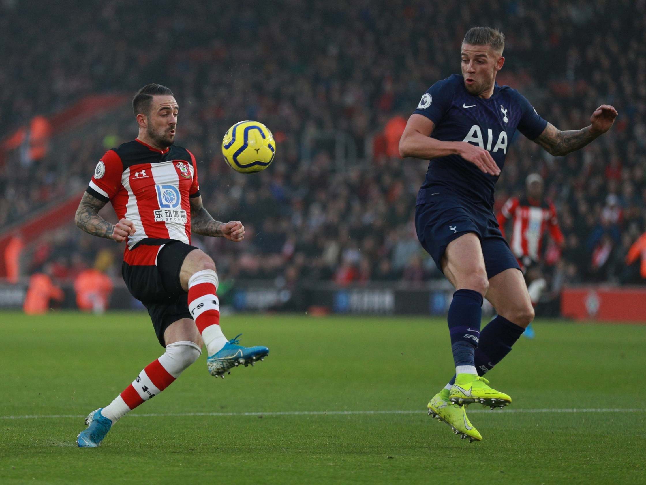 Danny Ings en route to scoring Southampton's winning goal