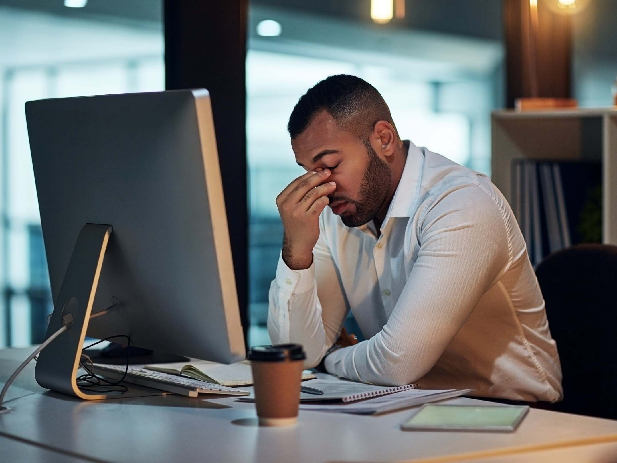 Headaches and migraines cost the UK economy £4.4bn a year through lost work days