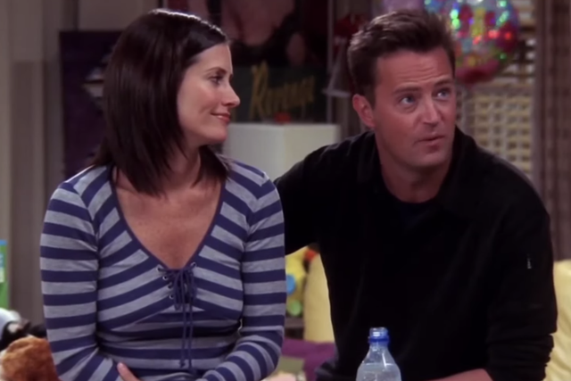 Courteney Cox and Matthew Perry in the season 10 Friends episode 'The One with the Cake'.