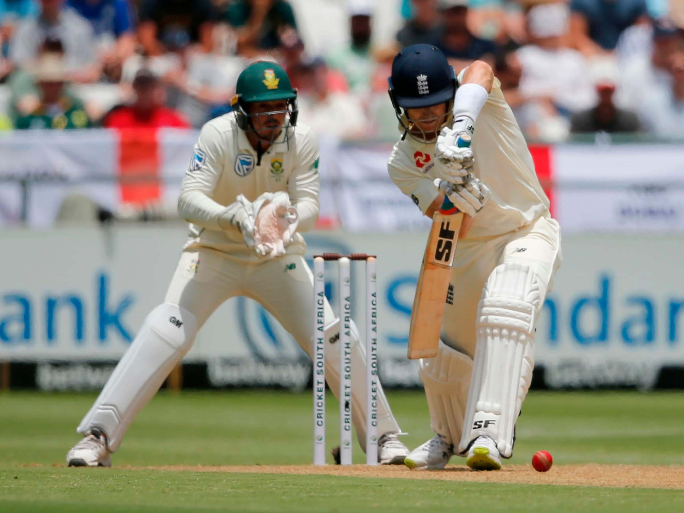 England won an important toss and batted at Newlands