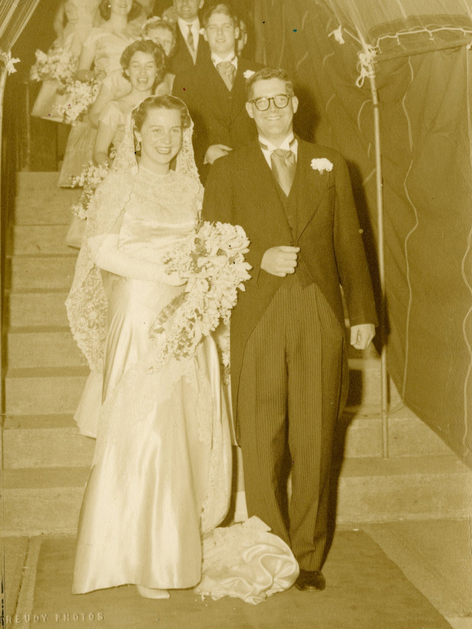 Teeny and husband Warren on their wedding day in 1959