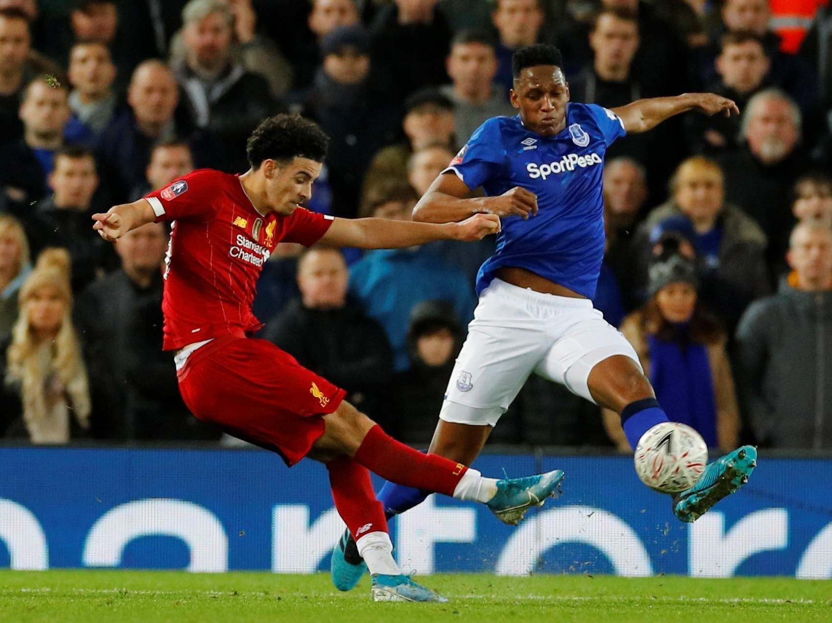 Curtis Jones scored a superb curling effort to see Liverpool beat Everton in the FA Cup