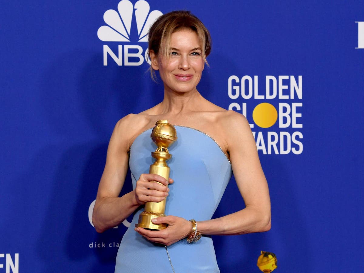 Golden Globes 2020 Renee Zellweger Appears To Pay Tribute To Judy Garland With Blue Armani Gown