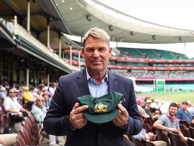 Shane Warne will auction off his baggy green cap to raise money for the Australian bushfire relief efforts